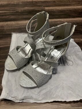 Dream Pairs Silver Glitter Rhinestone Kids Size 2 Sandals